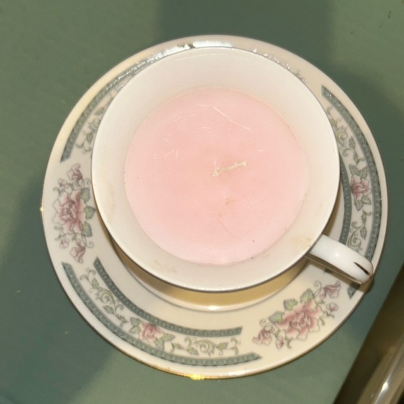 Lynn’s fine china cup and saucer with candle. - Picture 2 of 3